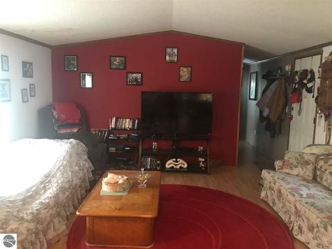 1603 Compton Ct, Grawn, MI 49637 photo 3