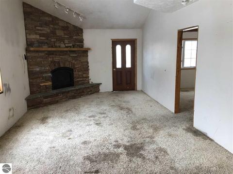 10506 Deadstream Rd, Honor, MI 49640 photo 2