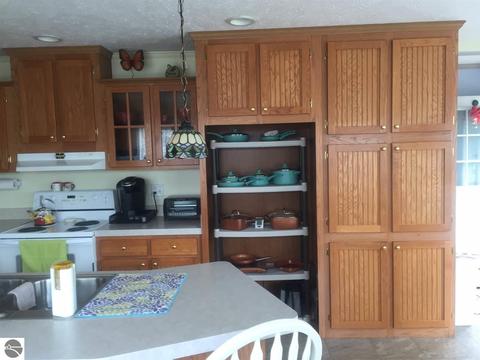 1713 E 16 Rd, Mesick, MI 49668 photo 8