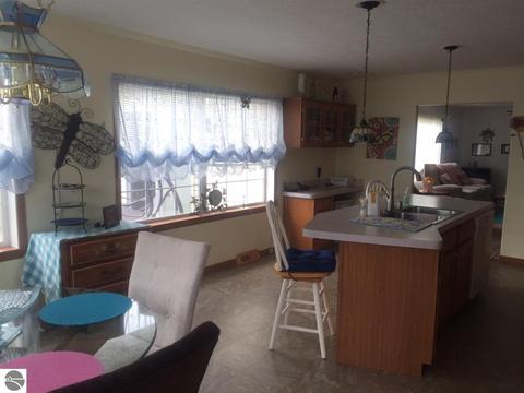 1713 E 16 Rd, Mesick, MI 49668 photo 11