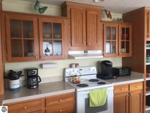 1713 E 16 Rd, Mesick, MI 49668 photo 6
