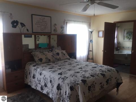 1713 E 16 Rd, Mesick, MI 49668 photo 32