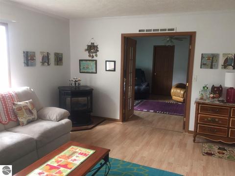 1713 E 16 Rd, Mesick, MI 49668 photo 17