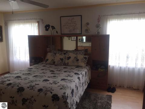 1713 E 16 Rd, Mesick, MI 49668 photo 35