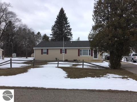 124 W Saginaw St, Au Gres, MI 48703 photo 1