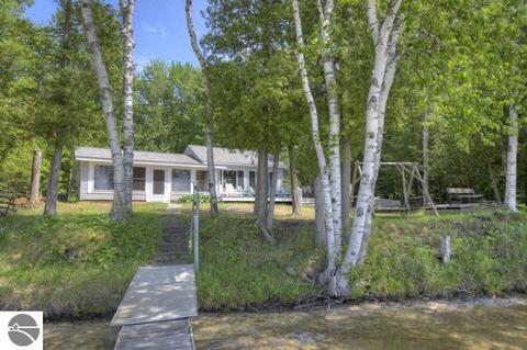 6220 S Lime Lake Rd, Cedar, MI 49621 photo 3