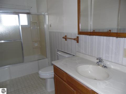 406 E Fourth St, Whittemore, MI 48770 photo 6