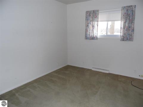 406 E Fourth St, Whittemore, MI 48770 photo 5