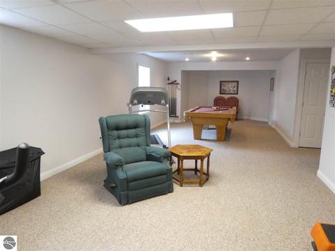 325 Red Maple Ln, Shepherd, MI 48883 photo 43