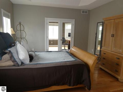 325 Red Maple Ln, Shepherd, MI 48883 photo 22