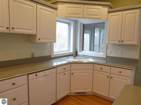 325 Red Maple Ln, Shepherd, MI 48883 photo 15