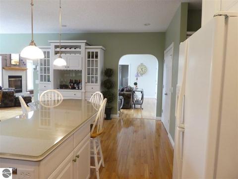 325 Red Maple Ln, Shepherd, MI 48883 photo 18