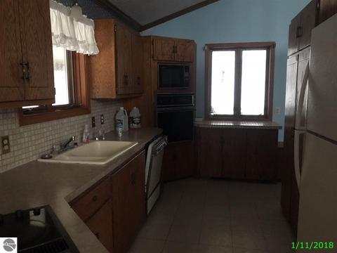 6100 E Hackett Dr, Cedar, MI 49621 photo 11