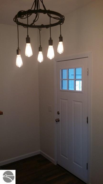 304 E Wheaton Ave, Clare, MI 48617 photo 5