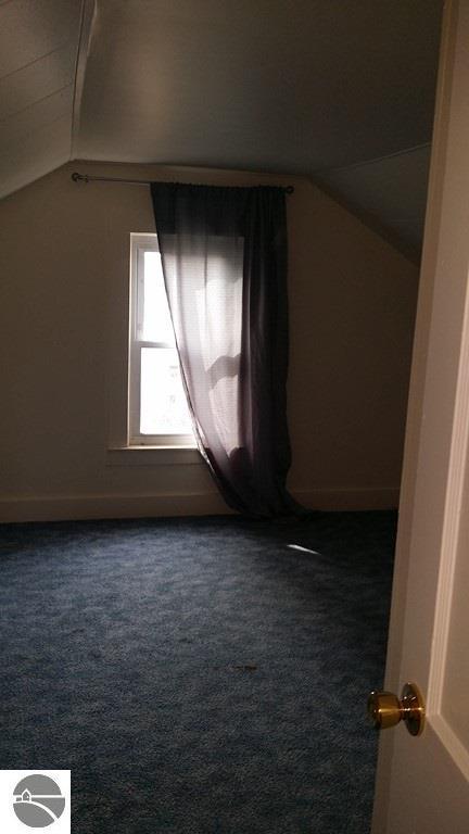 304 E Wheaton Ave, Clare, MI 48617 photo 9