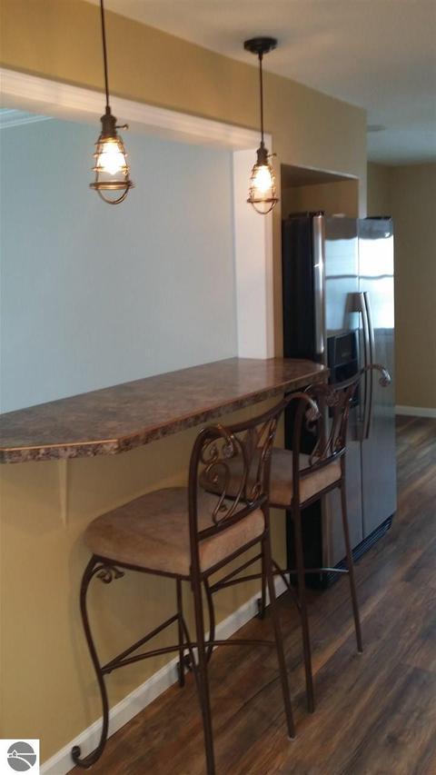 304 E Wheaton Ave, Clare, MI 48617 photo 3