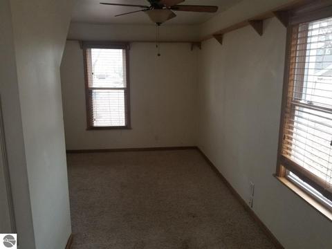 231 E Cottage Ave, Shepherd, MI 48883 photo 6