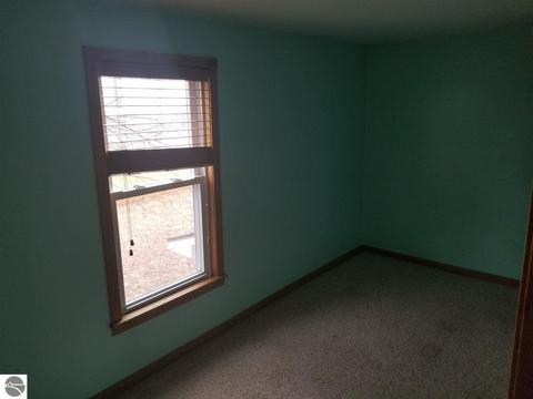231 E Cottage Ave, Shepherd, MI 48883 photo 7