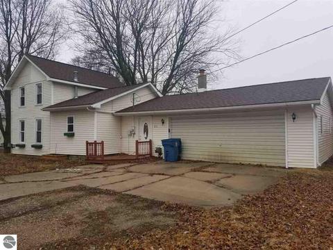 231 E Cottage Ave, Shepherd, MI 48883 photo 1