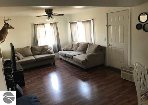 8630 E Monroe Rd, Wheeler, MI 48662 photo 3