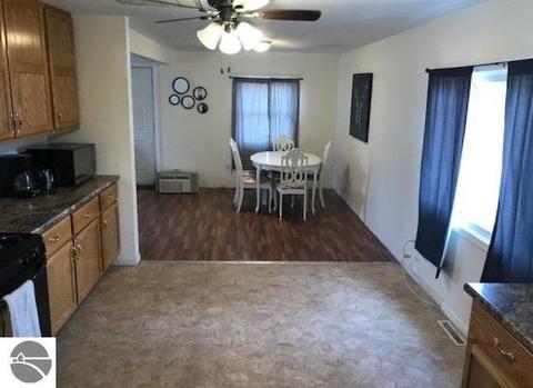8630 E Monroe Rd, Wheeler, MI 48662 photo 5