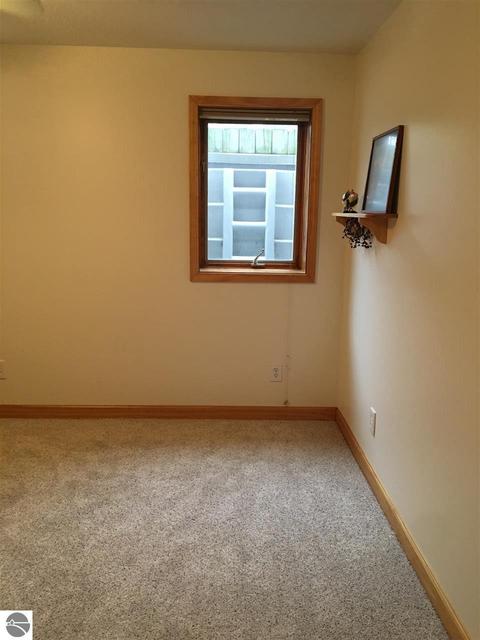 306 Red Maple Ln, Shepherd, MI 48883 photo 36