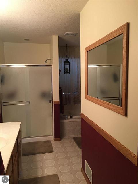 306 Red Maple Ln, Shepherd, MI 48883 photo 23