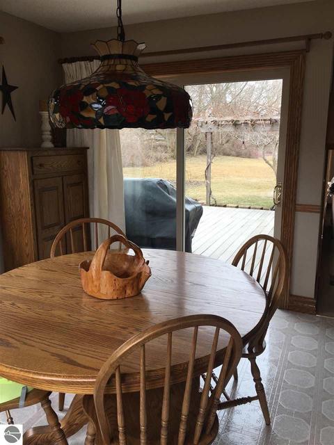 306 Red Maple Ln, Shepherd, MI 48883 photo 13