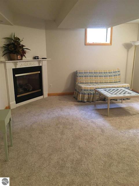 306 Red Maple Ln, Shepherd, MI 48883 photo 30