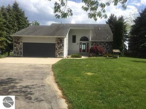 3516 E Michigan Ave, Au Gres, MI 48703 photo 2