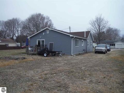 410 N Third St, Shepherd, MI 48883 photo 34