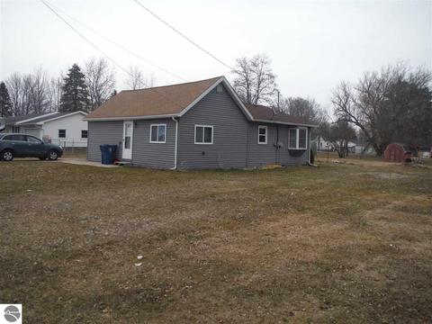 410 N Third St, Shepherd, MI 48883 photo 35