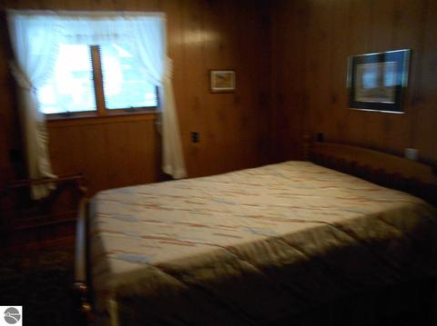1109 E State St, Sterling, MI 48659 photo 12