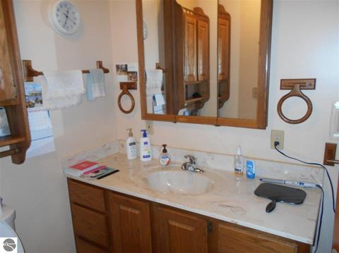 1109 E State St, Sterling, MI 48659 photo 10