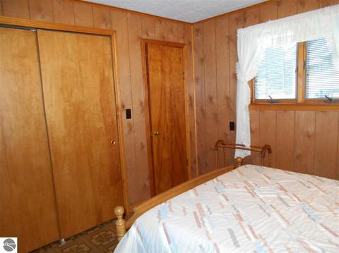 1109 E State St, Sterling, MI 48659 photo 13