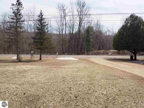 10550 Hooker Rd, Honor, MI 49640 photo 22