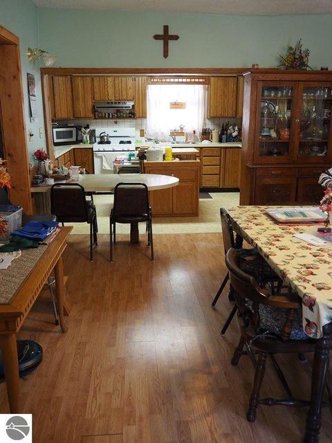 10550 Hooker Rd, Honor, MI 49640 photo 11