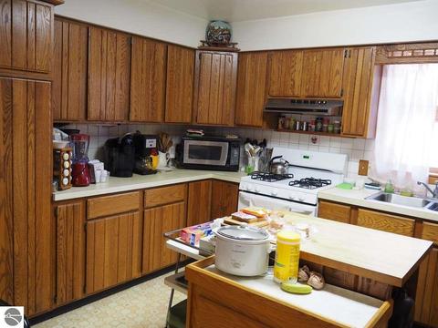 10550 Hooker Rd, Honor, MI 49640 photo 5