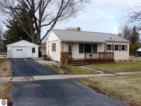 519 E Newark St, Ithaca, MI 48847 photo 1