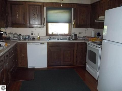 4635 E Lakeview Dr, Hale, MI 48739 photo 3