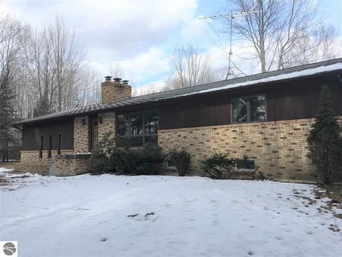 7646 N Carter Rd, Bentley, MI 48613 photo 1