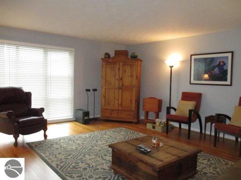 220 Pineview Dr, Alma, MI 48801 photo 10