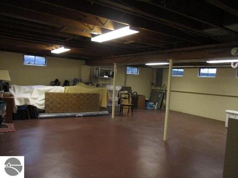 220 Pineview Dr, Alma, MI 48801 photo 20