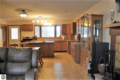 3831 E White Rd, Cedar, MI 49621 photo 11