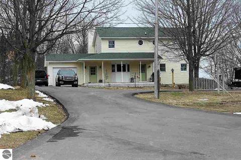 3831 E White Rd, Cedar, MI 49621 photo 1