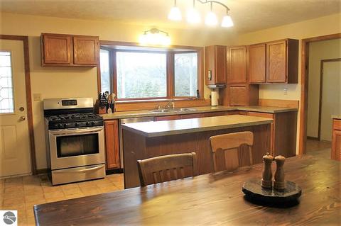 3831 E White Rd, Cedar, MI 49621 photo 7