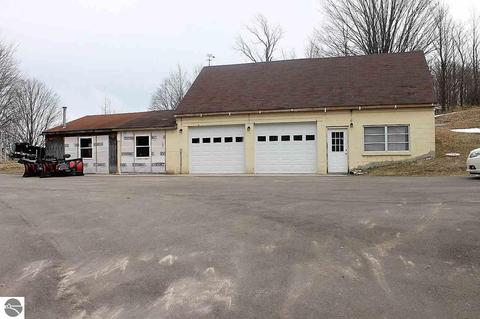 3831 E White Rd, Cedar, MI 49621 photo 33
