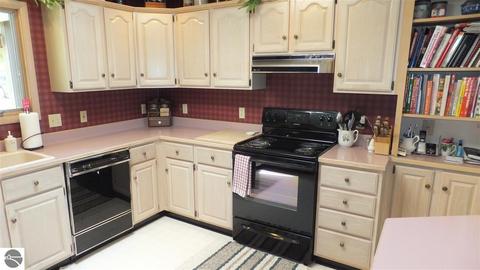 8823 Deadstream Rd, Honor, MI 49640 photo 12