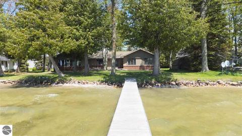 8823 Deadstream Rd, Honor, MI 49640 photo 10