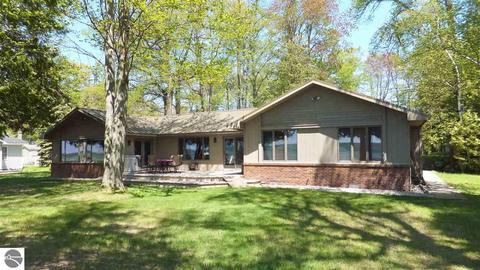 8823 Deadstream Rd, Honor, MI 49640 photo 6